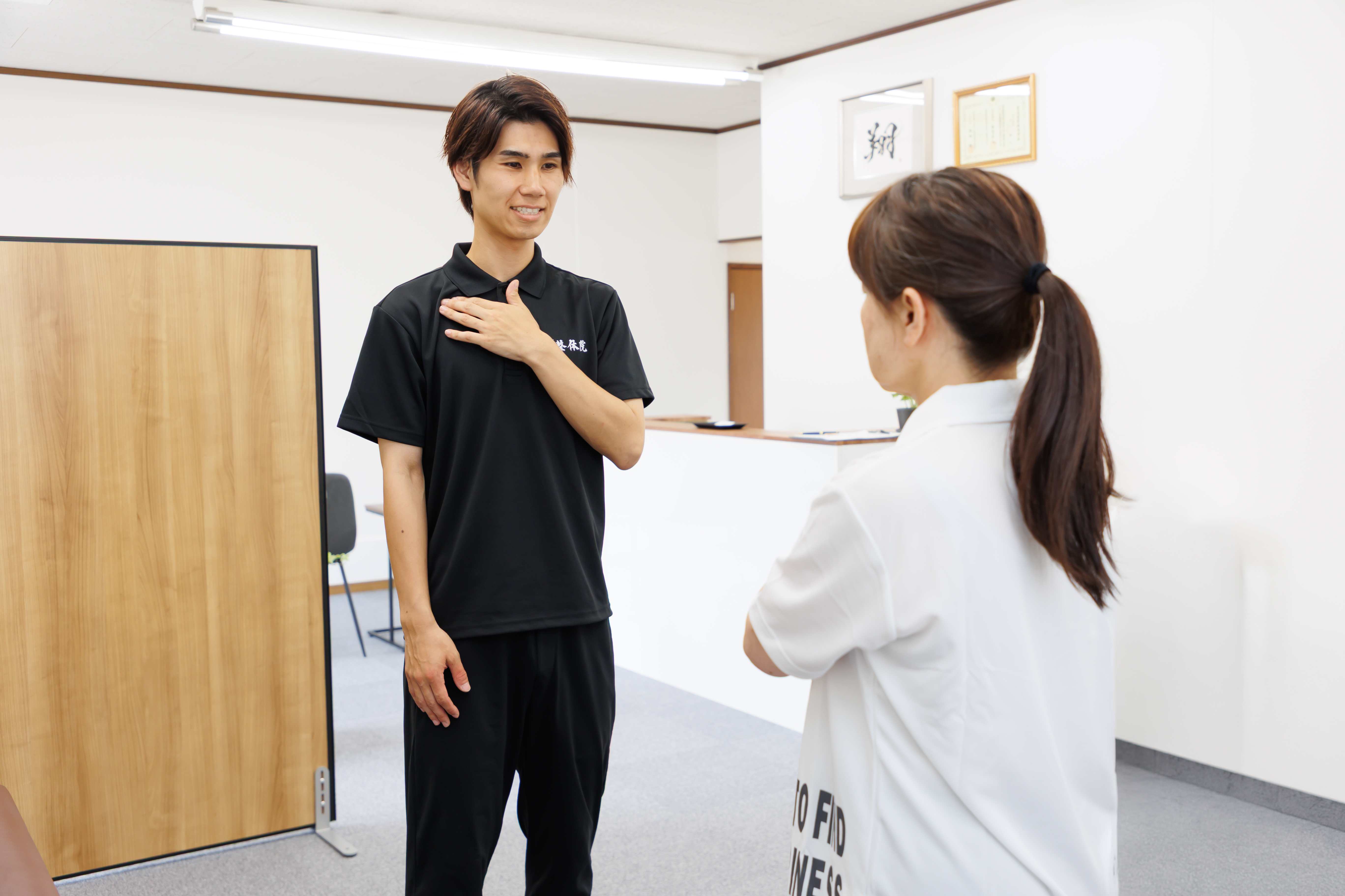 オールハンドで行うフェイシャルエステでお肌に溜まった老廃物をデトックスします